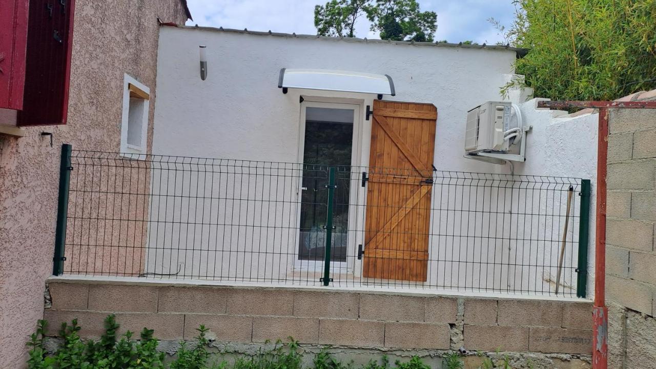 Studio Milhaud Luaran gambar